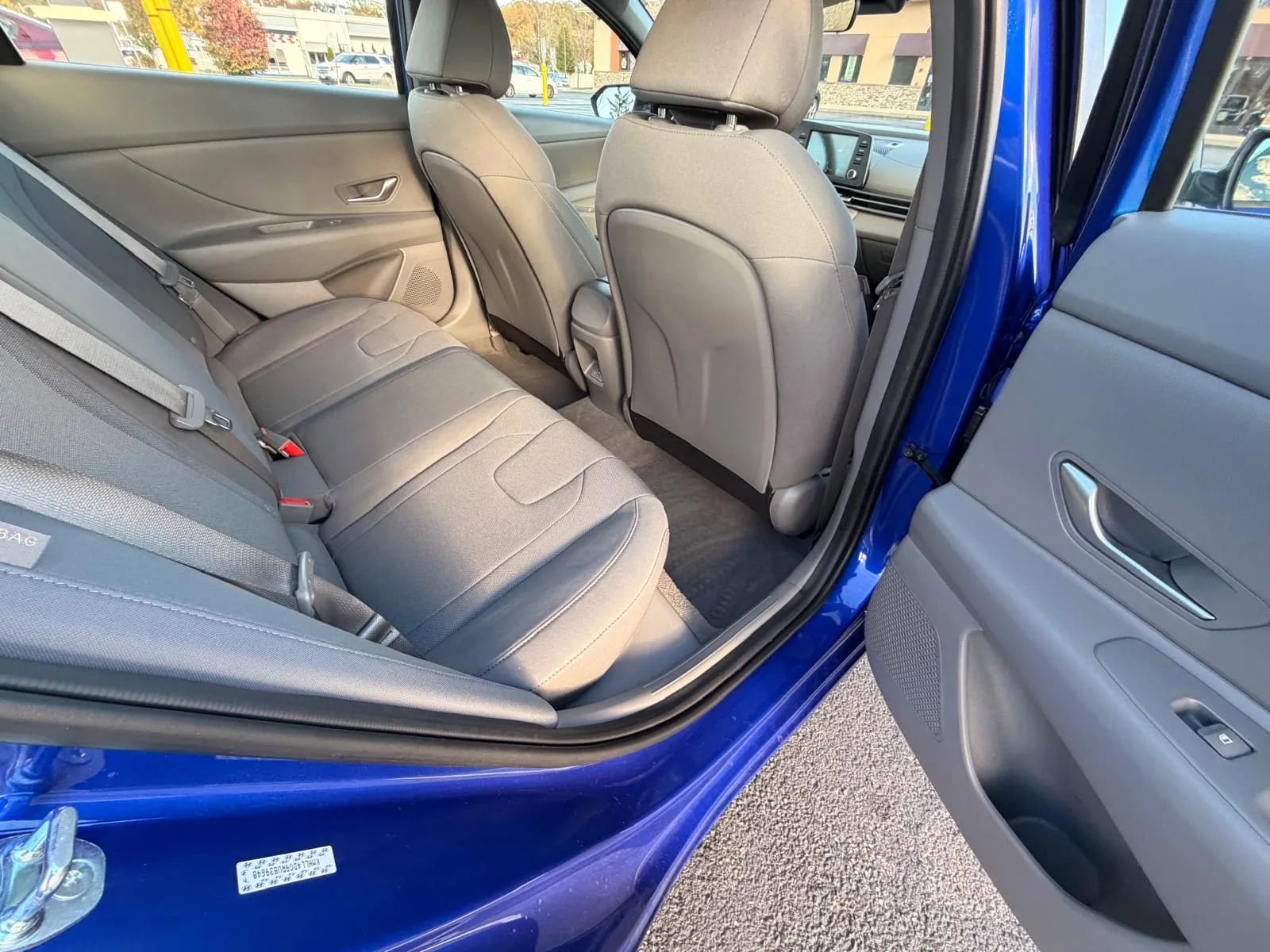 Used 2024 Hyundai Elantra SE image 7