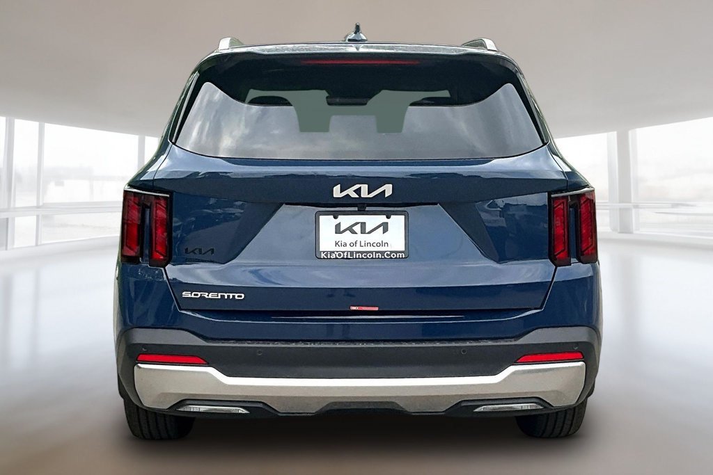 New 2026 Kia Sorento S w/ S Panoramic Sunroof Package FWD image 4