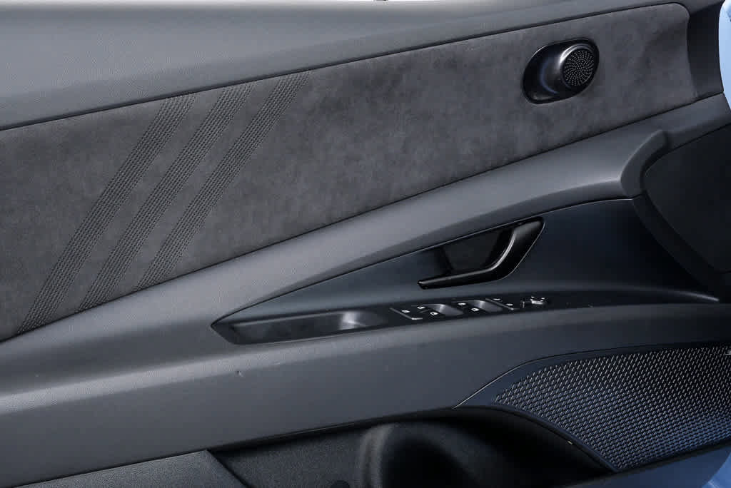 Certified 2025 Hyundai Elantra N image 6