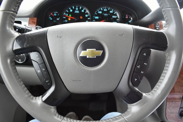 Used 2007 Chevrolet Suburban LT image 14