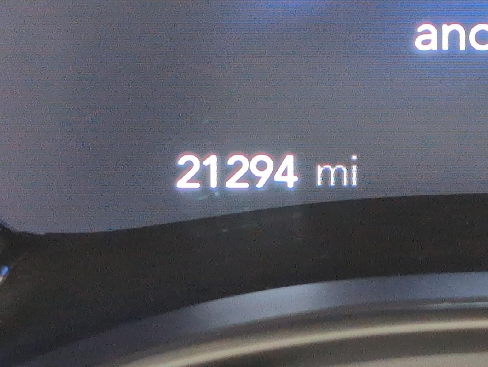 Used 2025 Chrysler Pacifica Premium FWD image 3