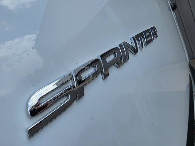 Used 2018 Mercedes-Benz Sprinter 3500 w/ Trailer Hitch Prep Package image 8