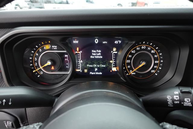 New 2026 Jeep Wrangler Unlimited Rubicon w/ Technology Group image 18