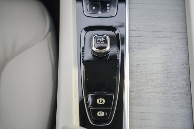 New 2026 Volvo V60 B5 Cross Country Plus w/ Protection Package Premier image 23