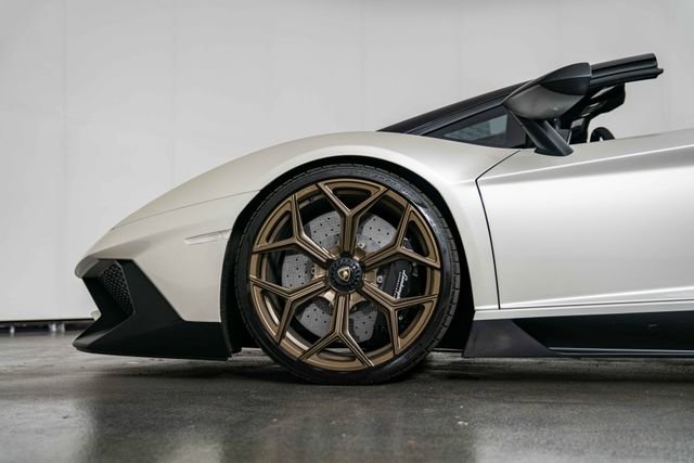 Used 2016 Lamborghini Aventador LP 750-4 Superveloce AWD/4WD image 12