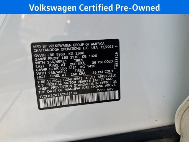 Certified 2024 Volkswagen Atlas SEL Premium R-Line image 33