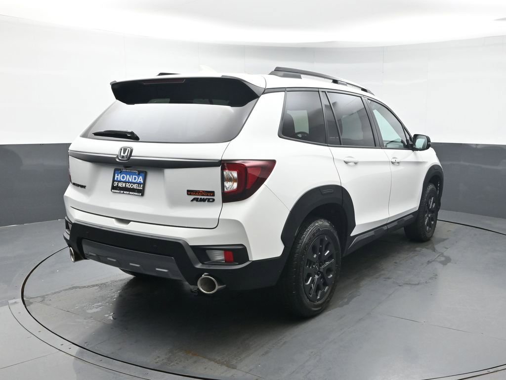 Used 2023 Honda Passport TrailSport image 6