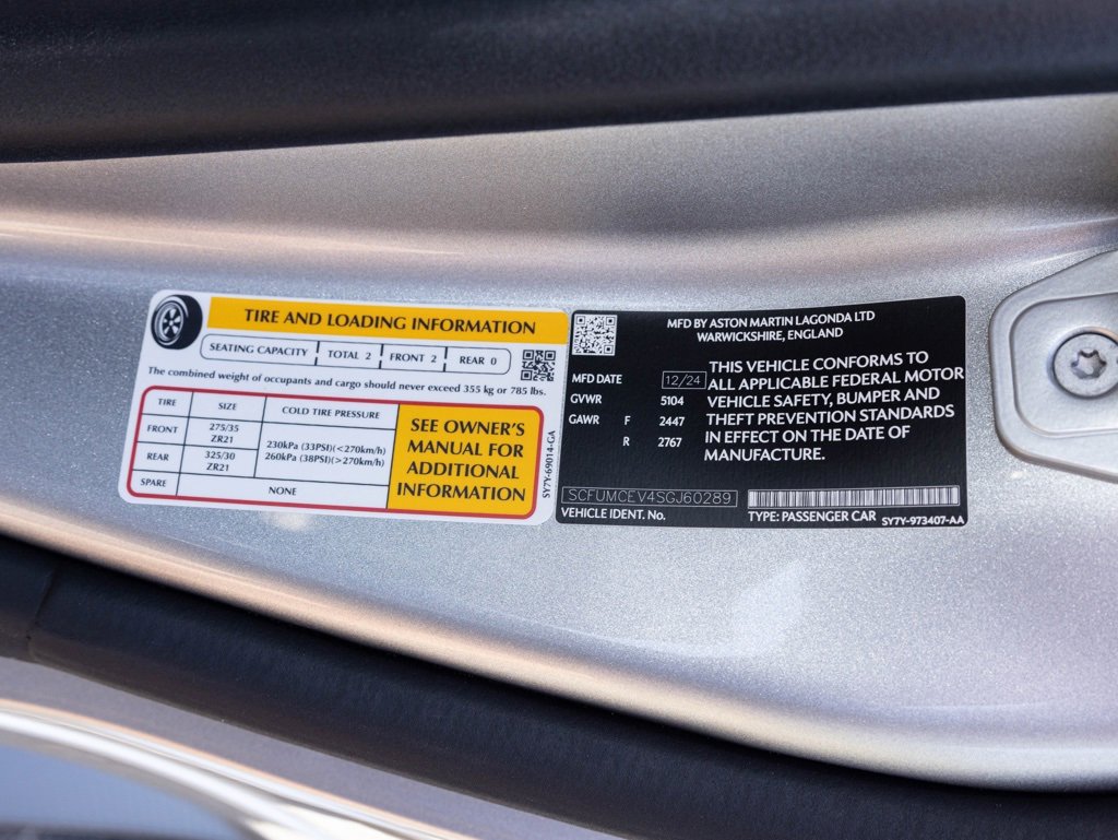Used 2025 Aston Martin Vanquish image 47
