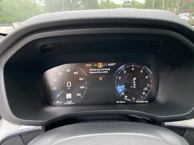 Used 2019 Volvo XC60 T5 R-Design w/ Protection Package Premier AWD/4WD image 10