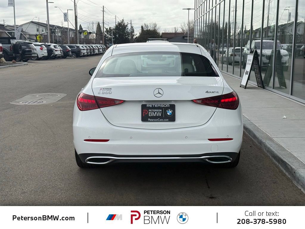 Used 2025 Mercedes-Benz C 300 4MATIC Sedan image 4