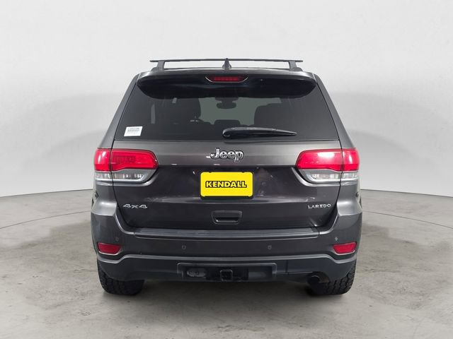 Used 2019 Jeep Grand Cherokee Laredo w/ Security & Convenience Group AWD/4WD image 4