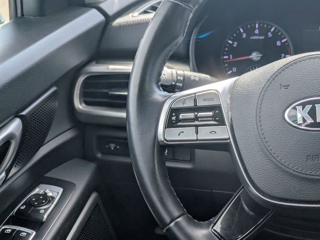 Used 2020 Kia Telluride S w/ S 8 Passenger Seating Package image 13