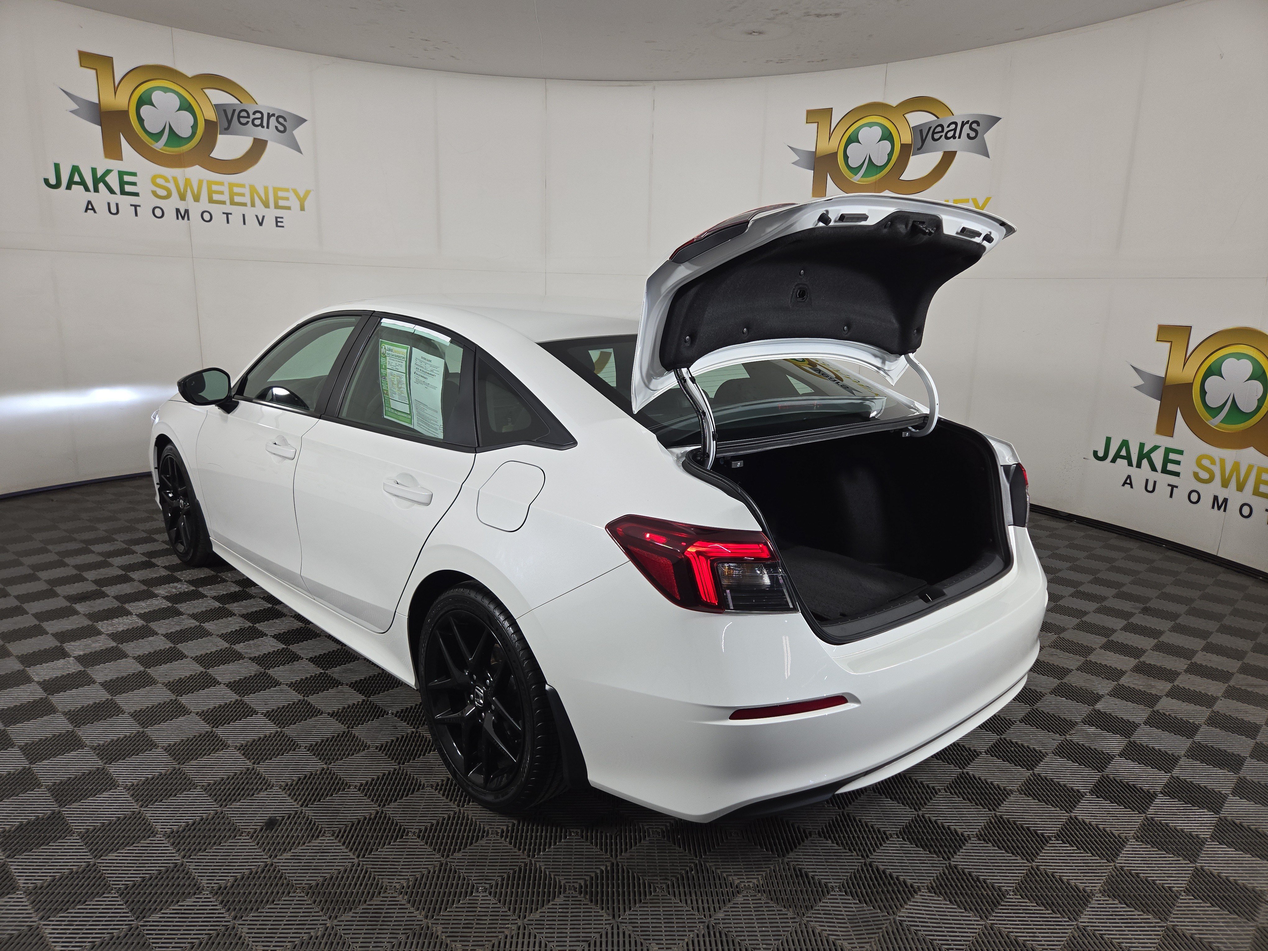 Used 2025 Honda Civic Sport image 29