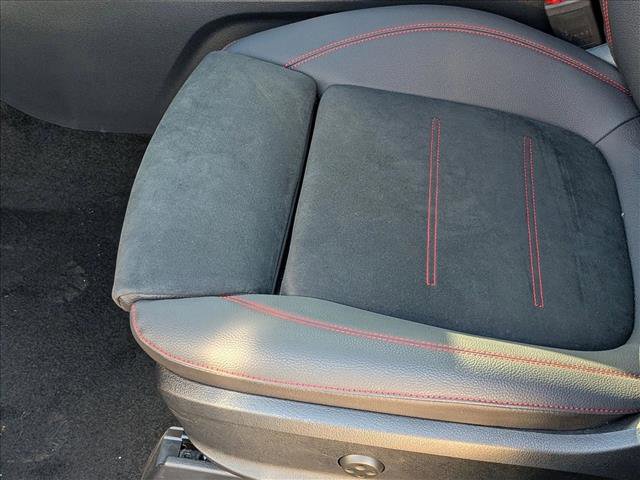 New 2026 Mercedes-Benz GLB 35 AMG 4MATIC image 4