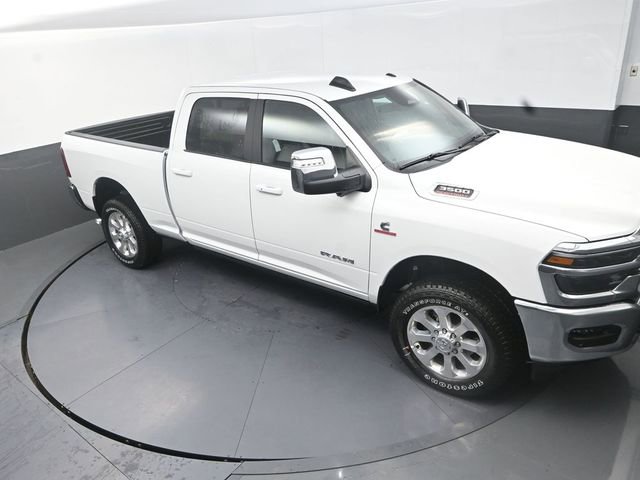 New 2026 RAM 3500 Laramie AWD/4WD image 11