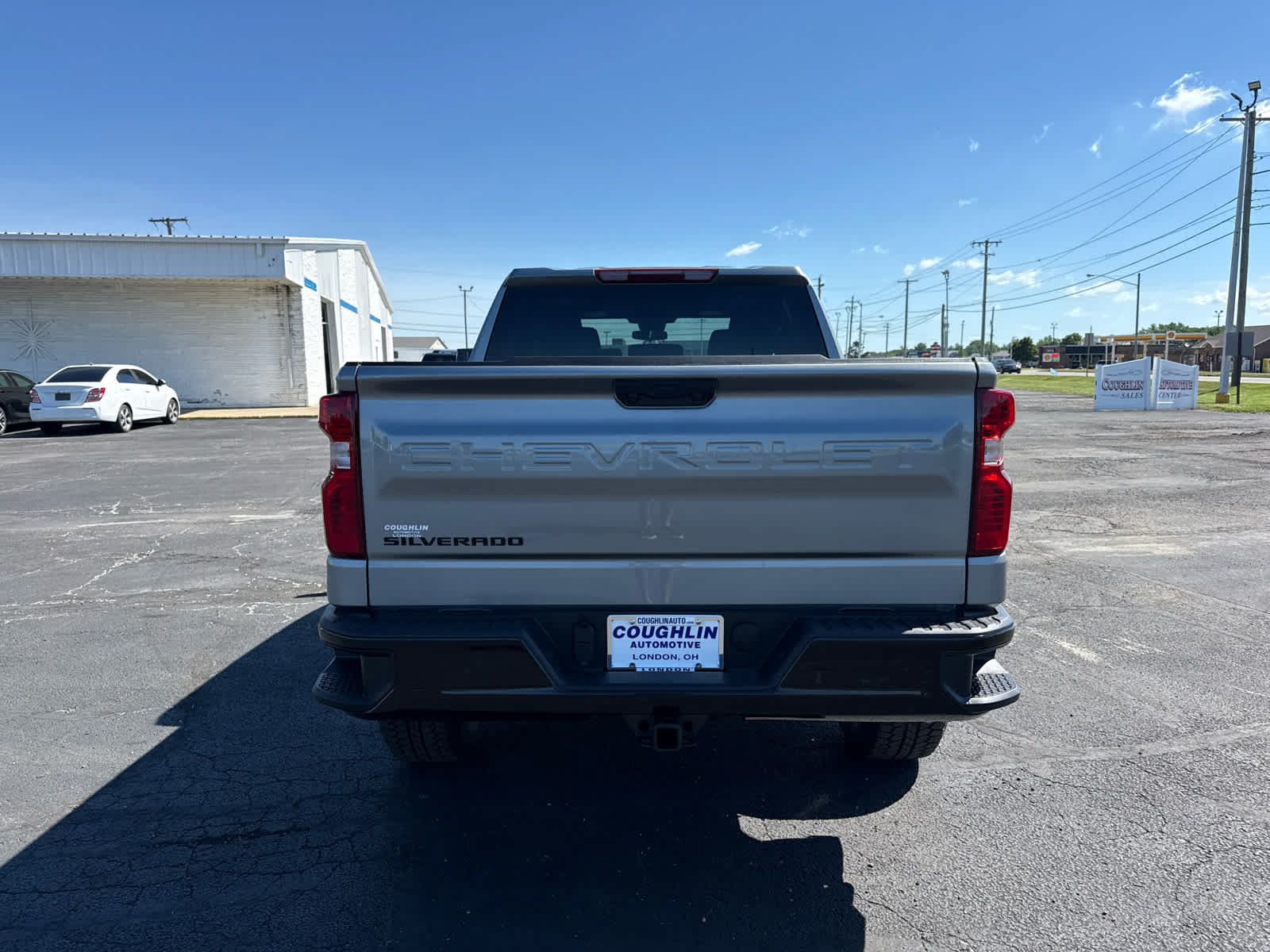 New 2026 Chevrolet Silverado 1500 Custom Trail Boss w/ Turbomax Blackout Package AWD/4WD image 4