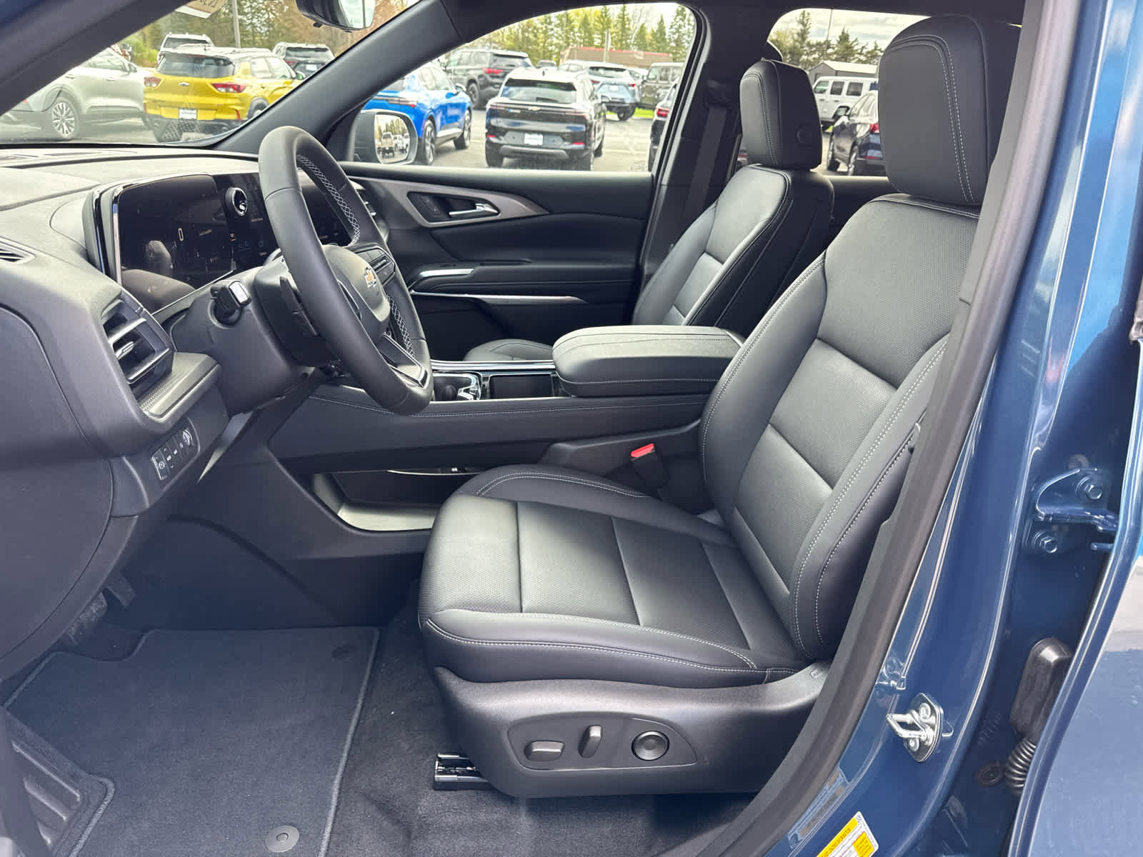 New 2026 Chevrolet Traverse LT AWD/4WD image 20