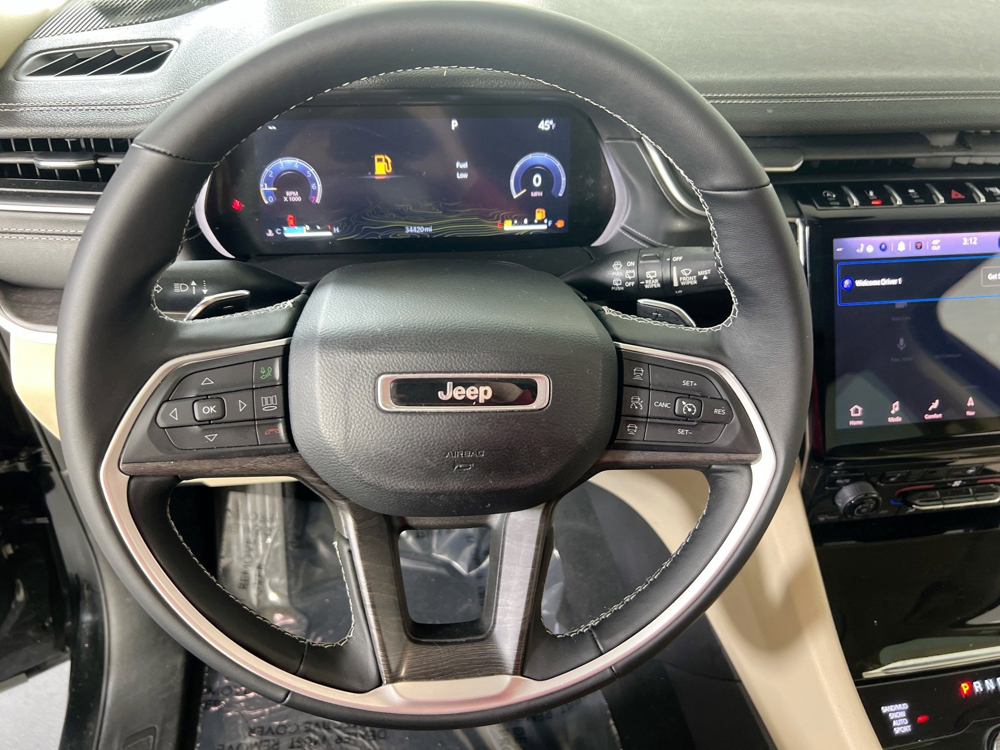 Used 2022 Jeep Grand Cherokee Limited image 11