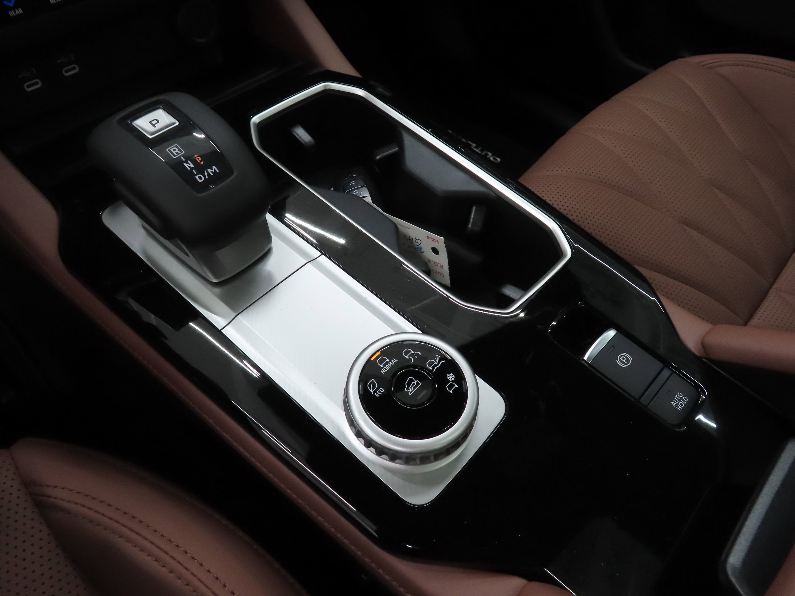 New 2026 Mitsubishi Outlander SEL image 14