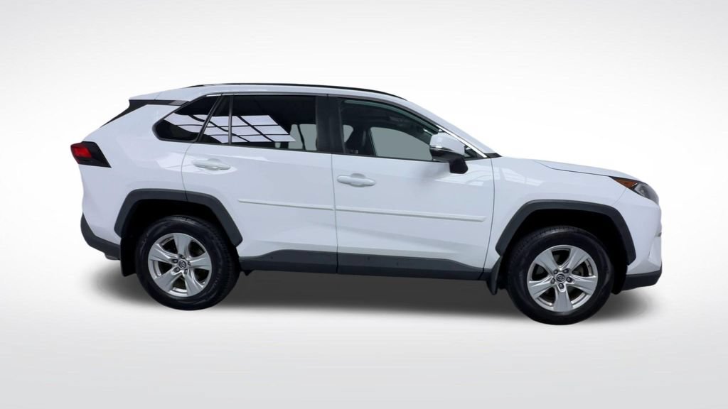 Used 2019 Toyota RAV4 XLE AWD/4WD image 26