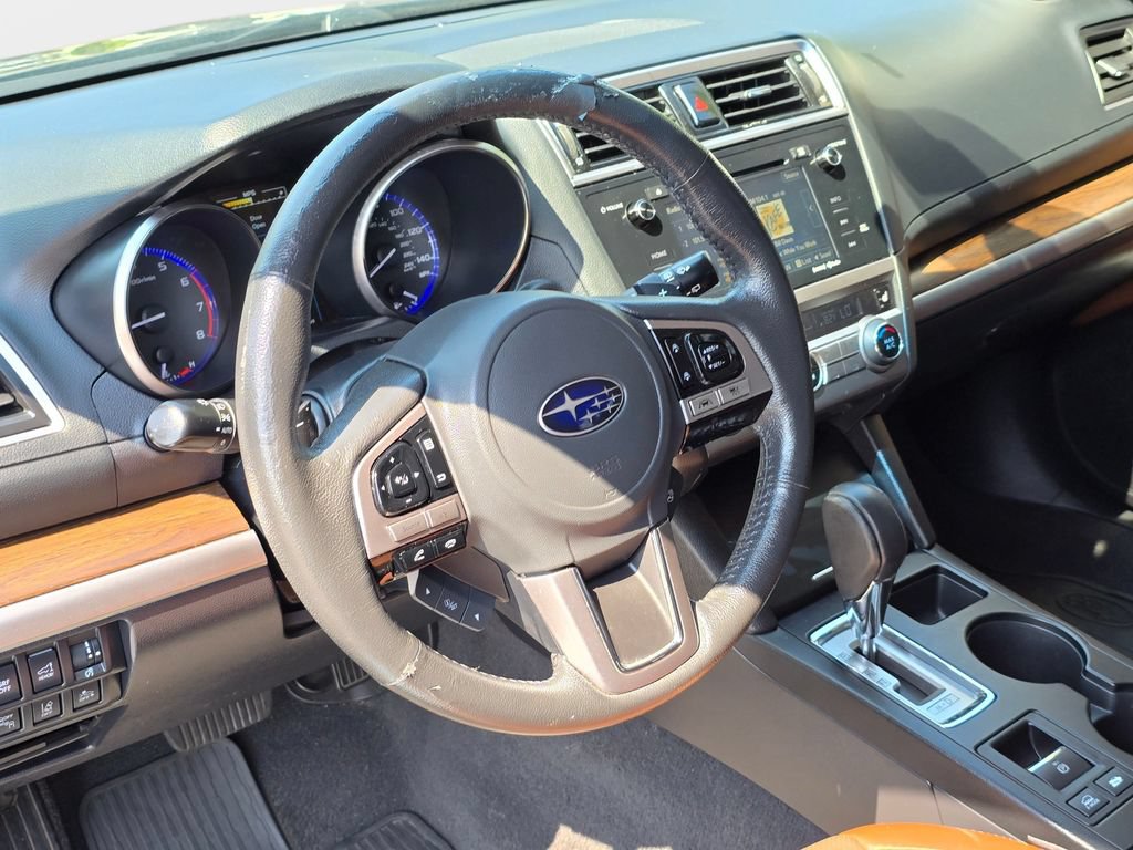 Used 2017 Subaru Outback 2.5i Touring w/ Popular Package #5A AWD/4WD image 16