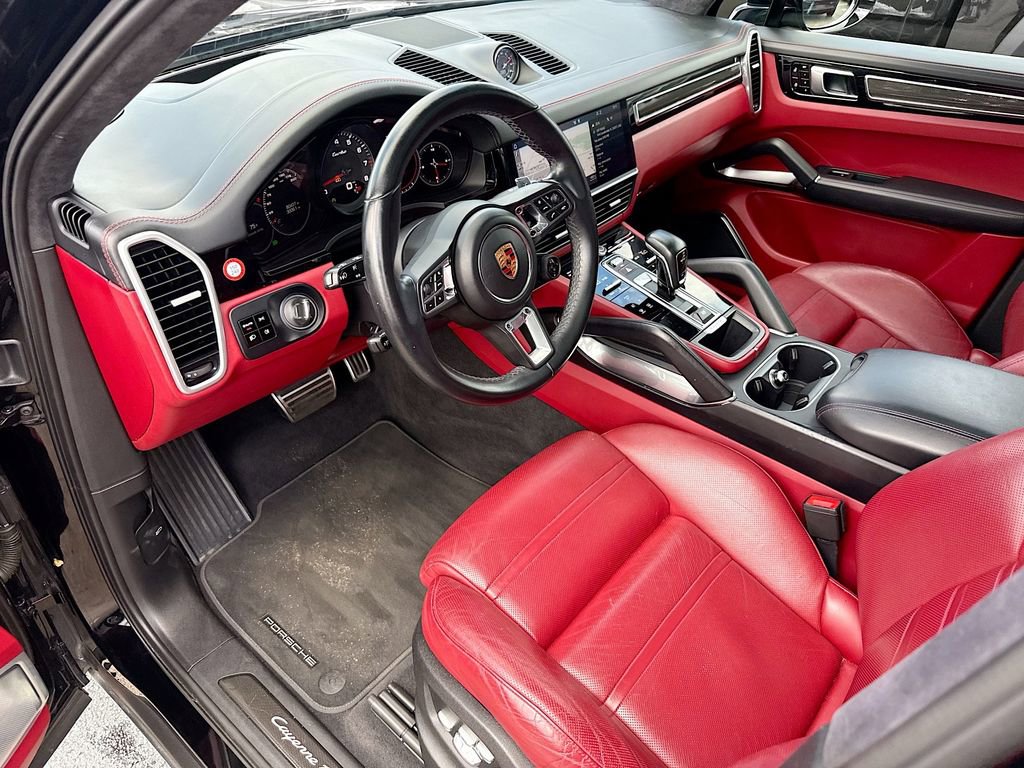 Used 2019 Porsche Cayenne Turbo AWD/4WD image 25