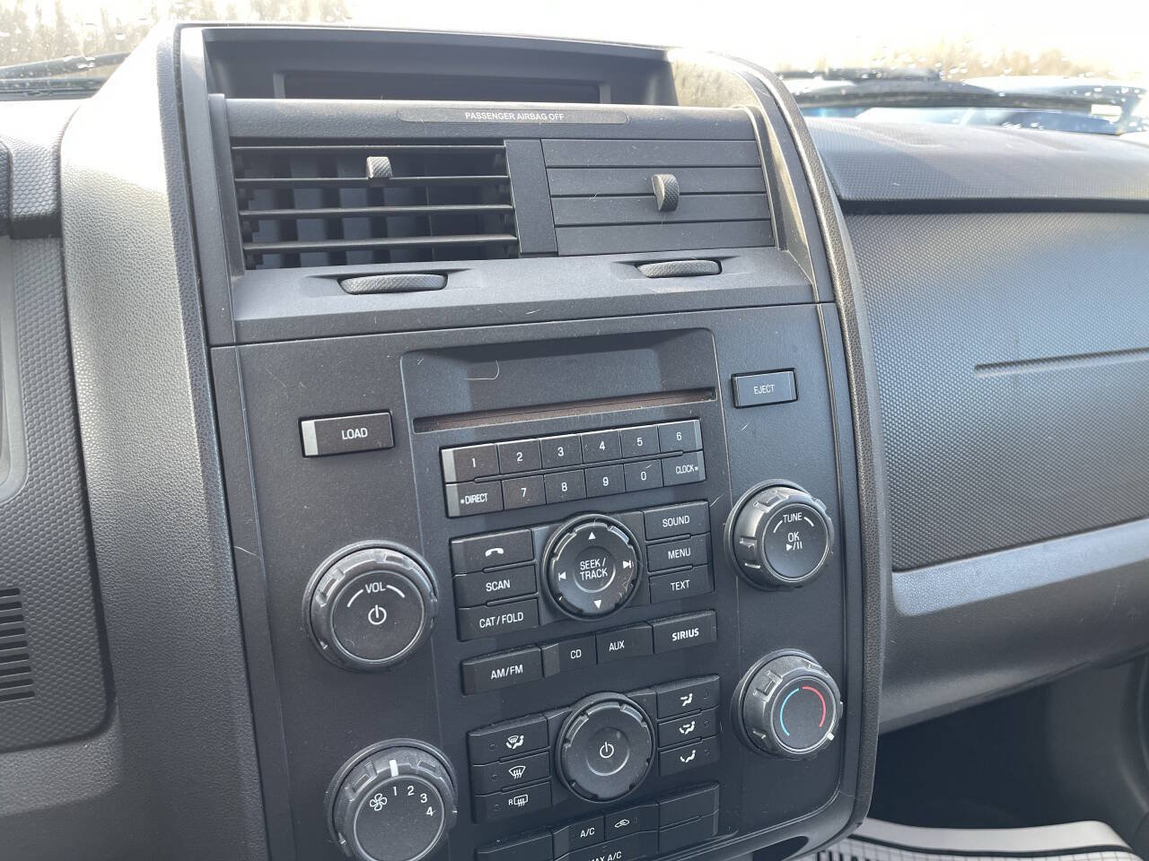 Used 2010 MAZDA Tribute i Sport FWD image 11