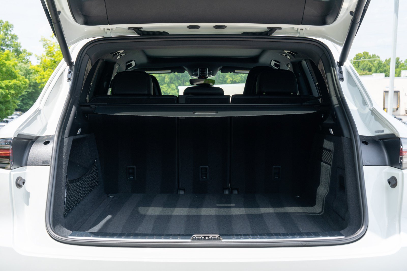 Certified 2023 Porsche Cayenne S AWD/4WD image 16