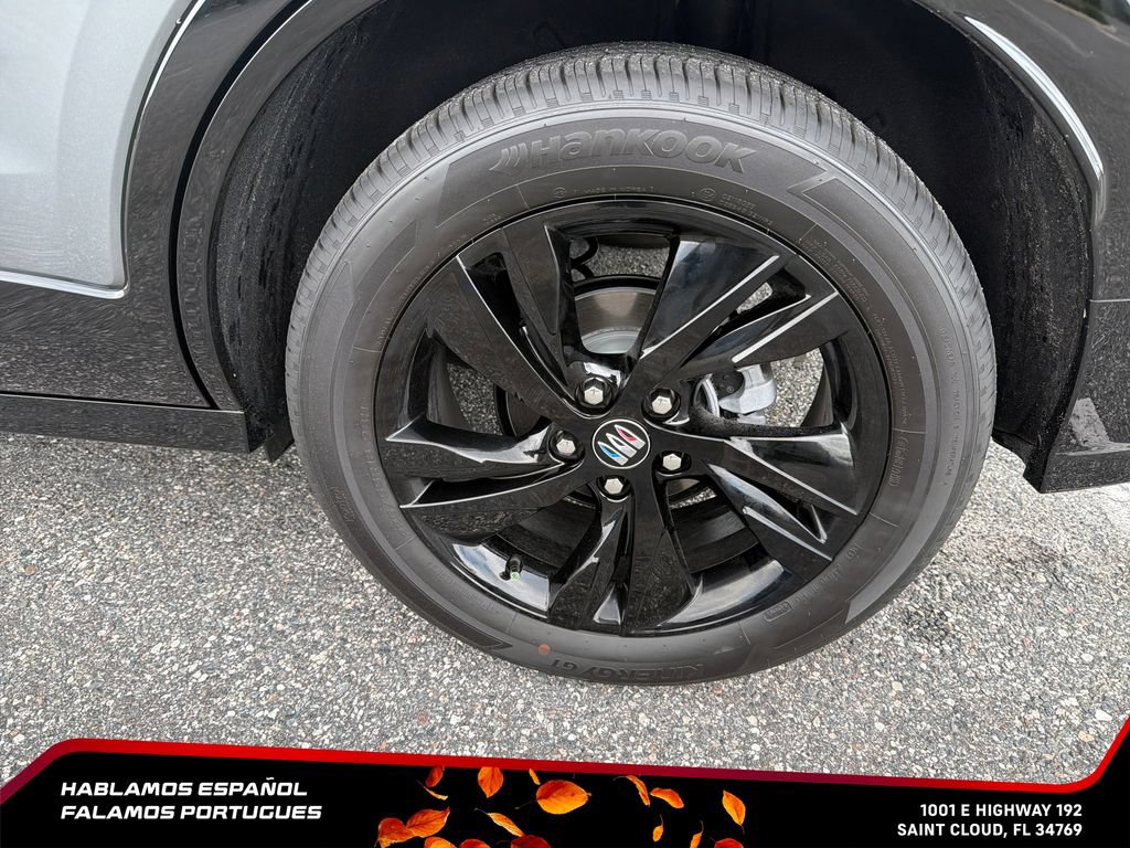 Used 2025 Buick Encore GX Sport Touring w/ Advanced Technology Package FWD image 11
