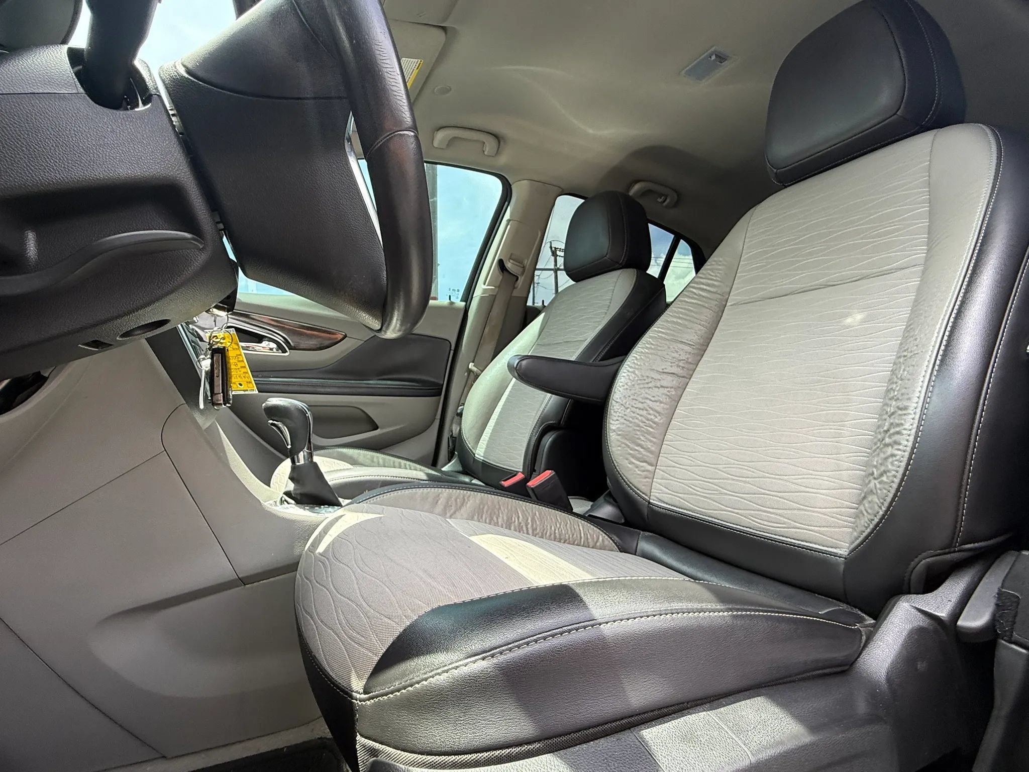 Used 2015 Buick Encore FWD image 15