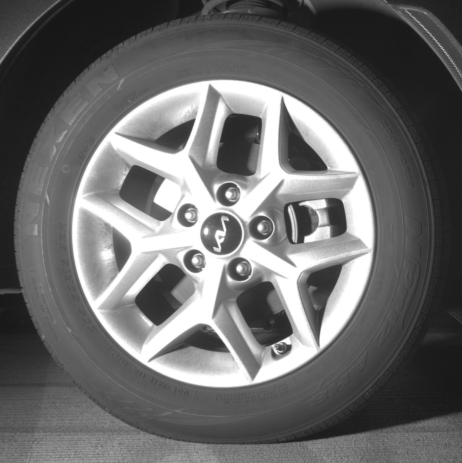 Used 2025 Kia Soul LX w/ LX Technology Package FWD image 16