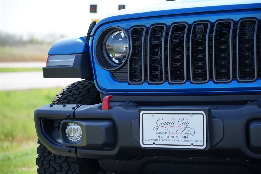 Used 2024 Jeep Gladiator Rubicon image 9