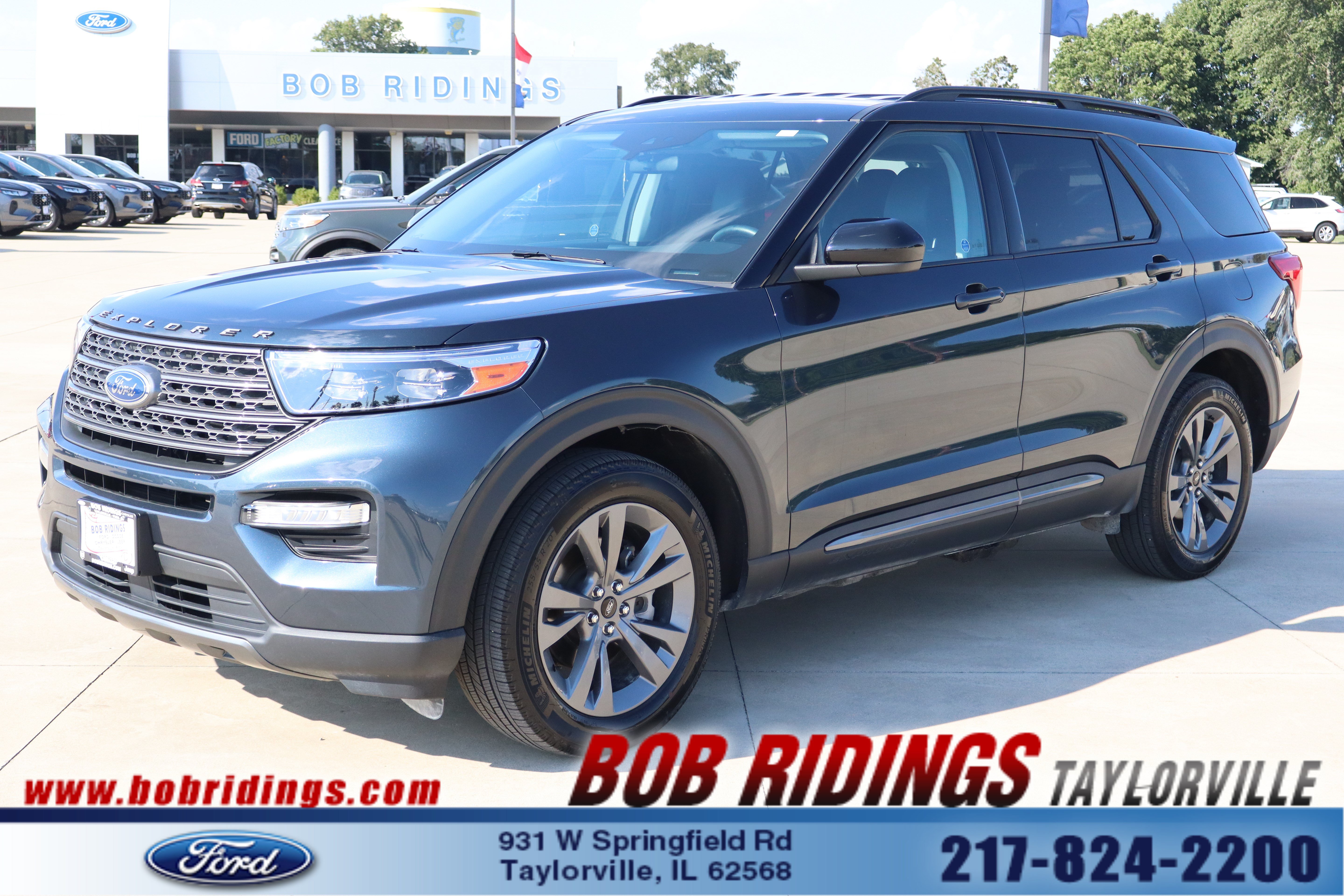 Used 2024 Ford Explorer XLT w/ Equipment Group 202A AWD/4WD image 1
