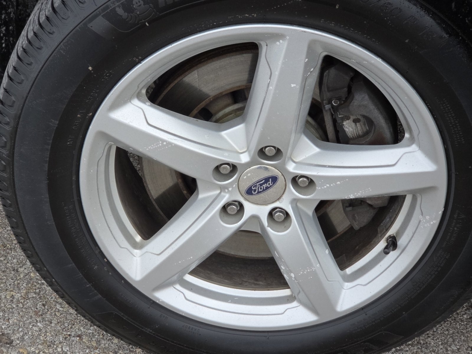 Used 2016 Ford Explorer XLT w/ Equipment Group 202A image 9