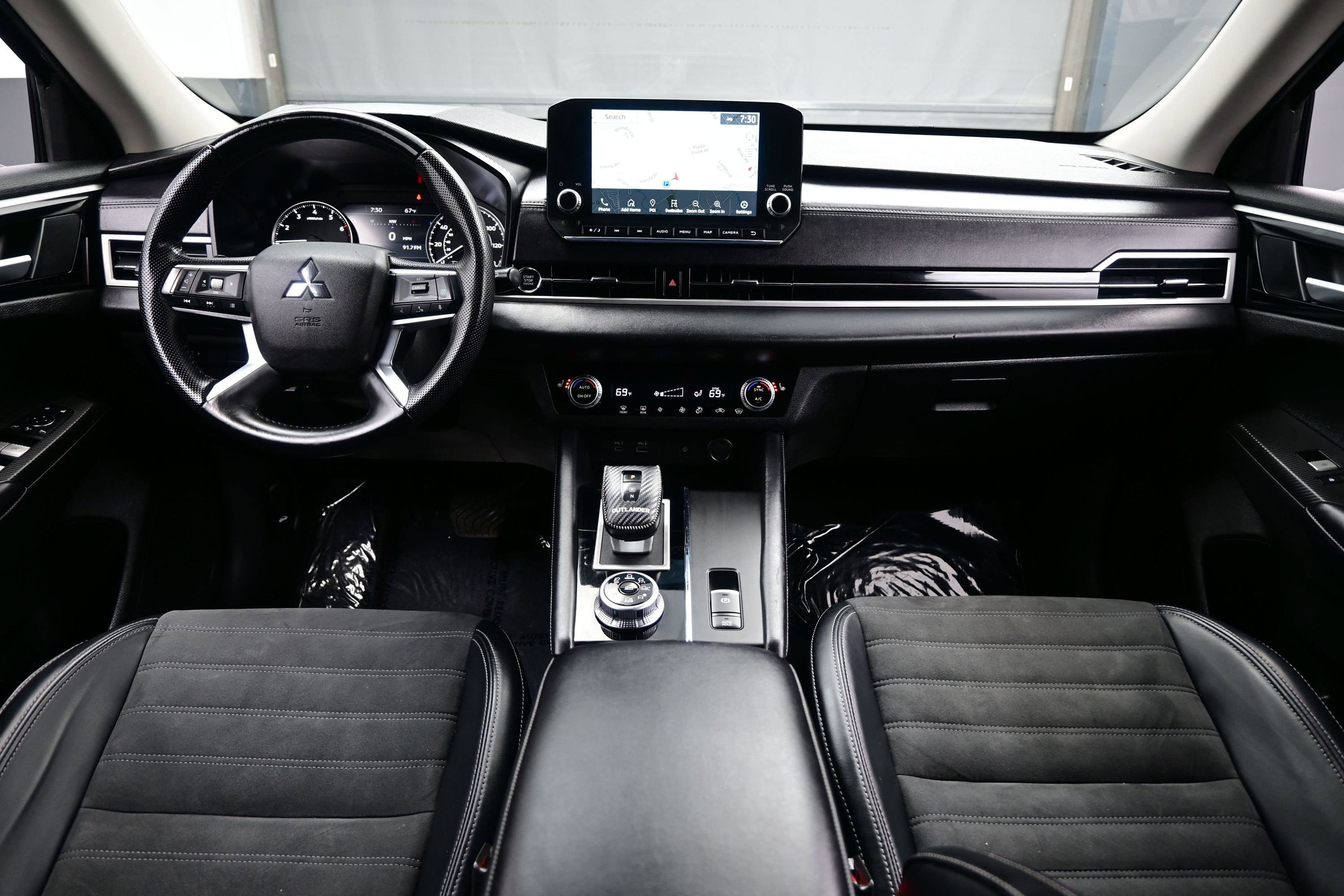 Used 2024 Mitsubishi Outlander SE AWD/4WD image 17