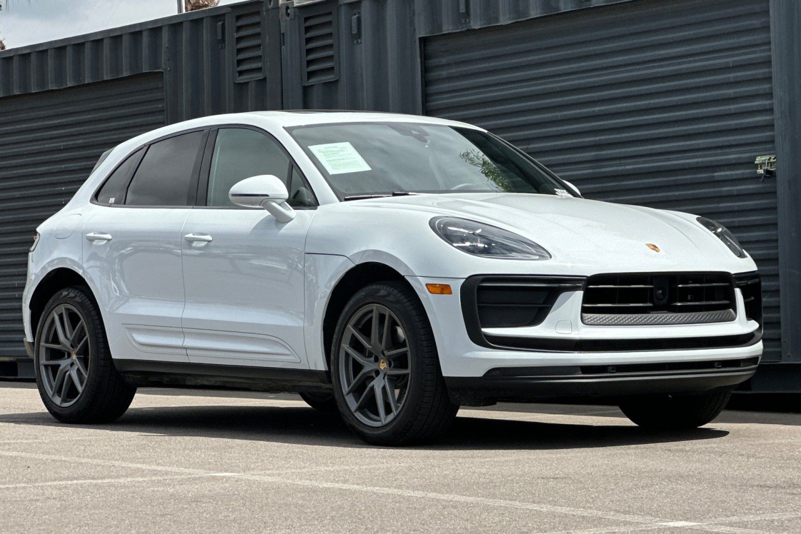 Used 2026 Porsche Macan AWD/4WD image 10