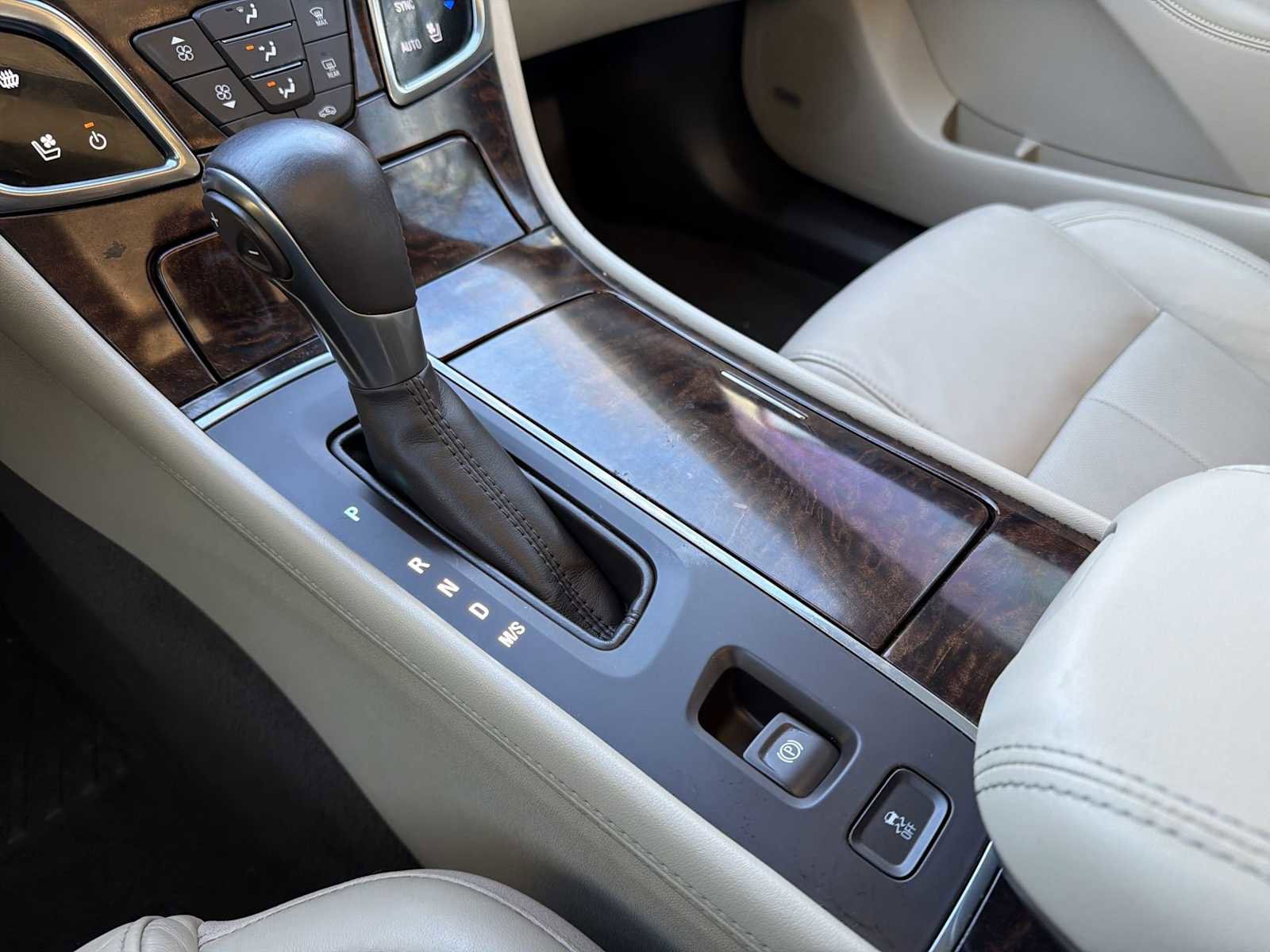 Used 2015 Buick LaCrosse Premium w/ Driver Confidence Package #1 image 31