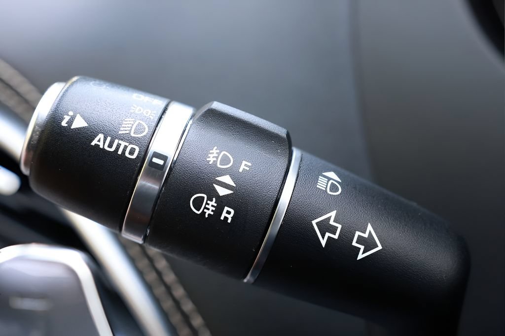 Used 2019 Jaguar F-PACE S AWD/4WD image 52