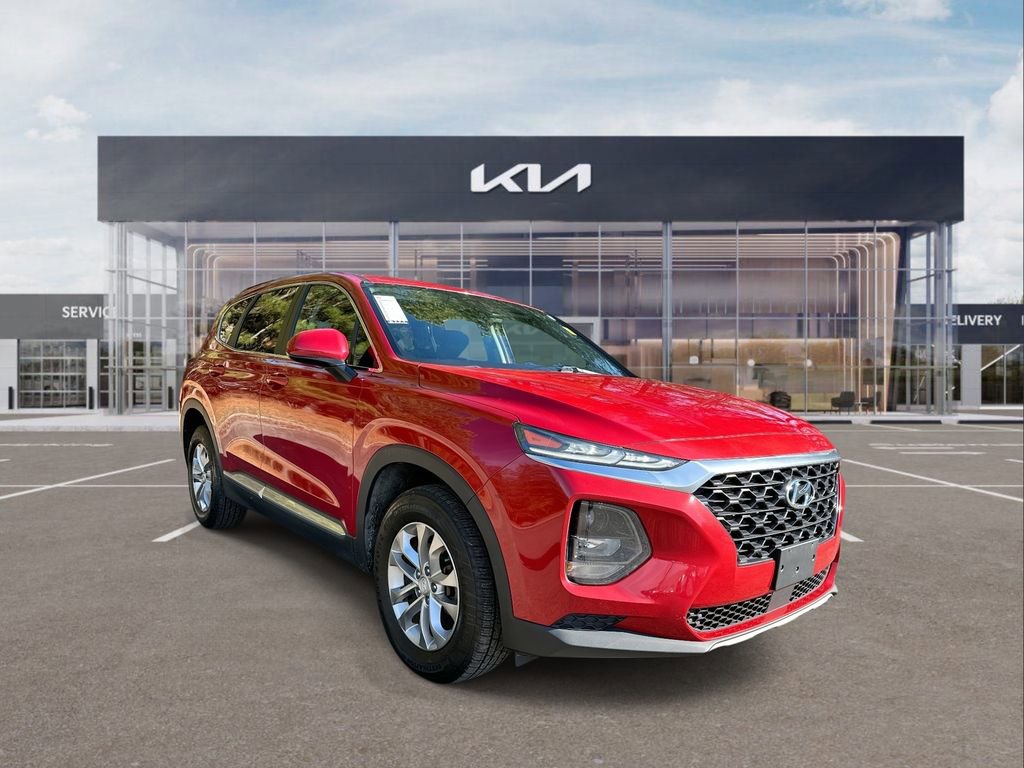 Used 2019 Hyundai Santa Fe SE image 2