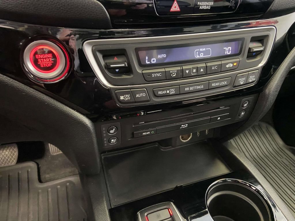 Used 2018 Honda Pilot Elite image 27