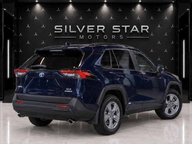 Used 2024 Toyota RAV4 XLE w/ Weather Package AWD/4WD image 3