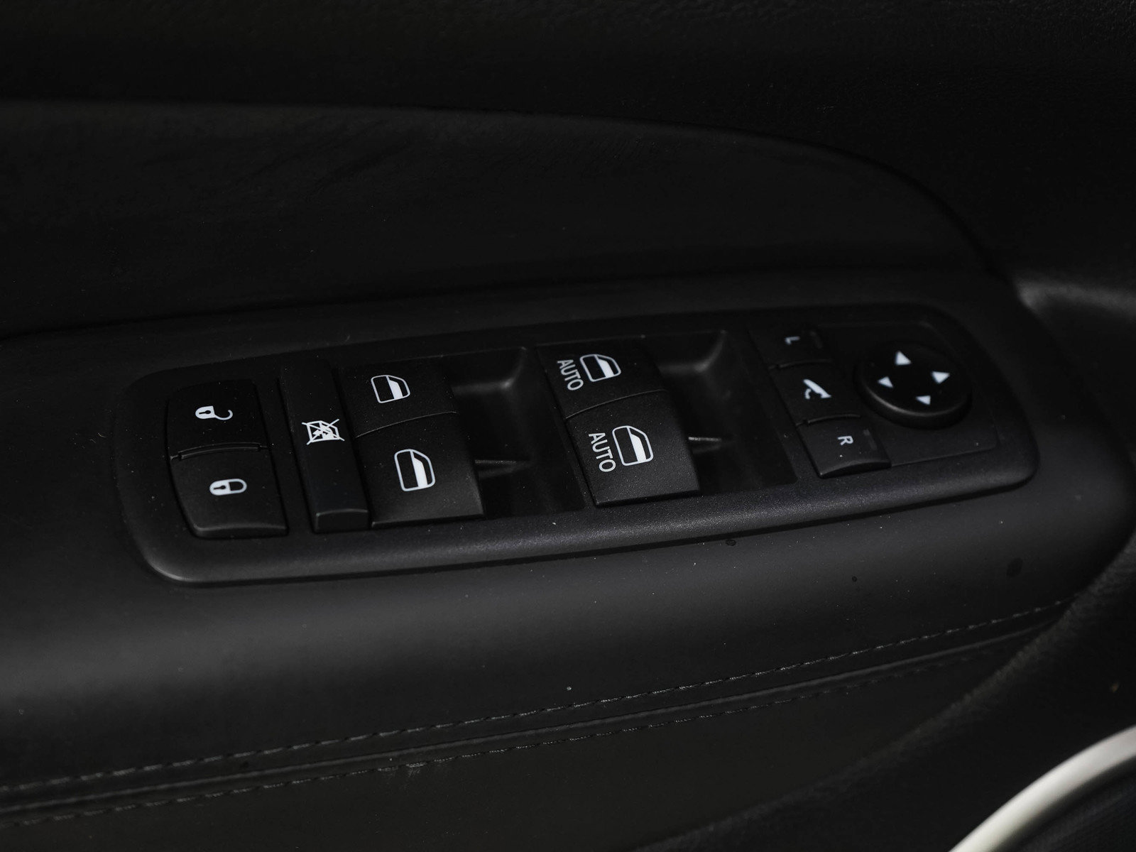 Used 2021 Jeep Grand Cherokee High Altitude AWD/4WD image 22