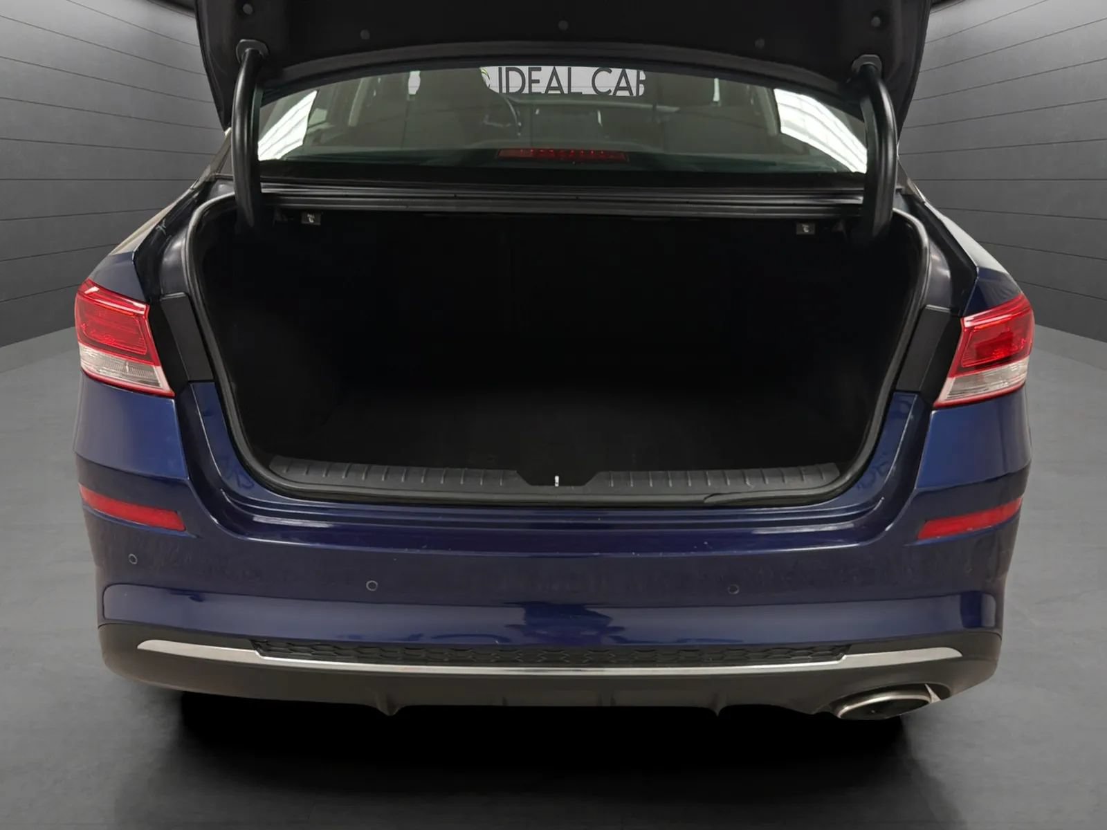 Used 2020 Kia Optima LX FWD image 18
