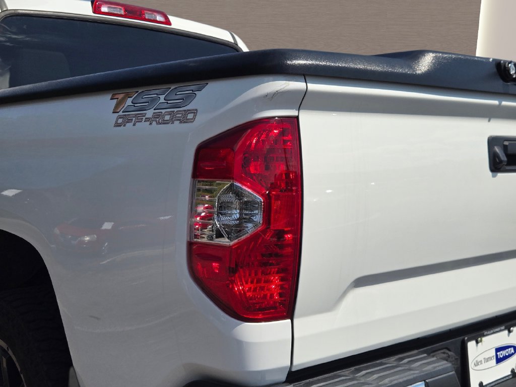 Used 2021 Toyota Tundra SR5 w/ SR5 Upgrade Package RWD image 10