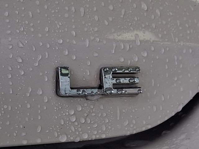 Used 2021 Toyota Highlander LE image 30