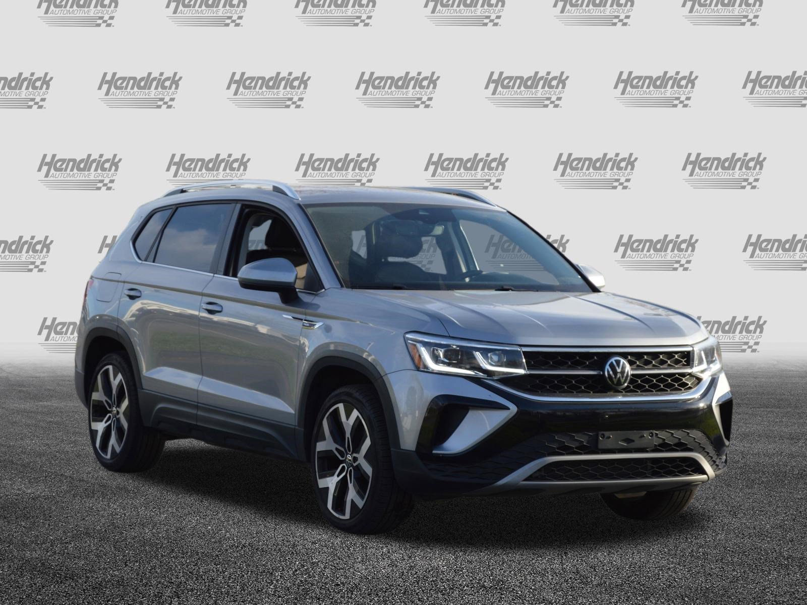 Used 2022 Volkswagen Taos SEL image 5