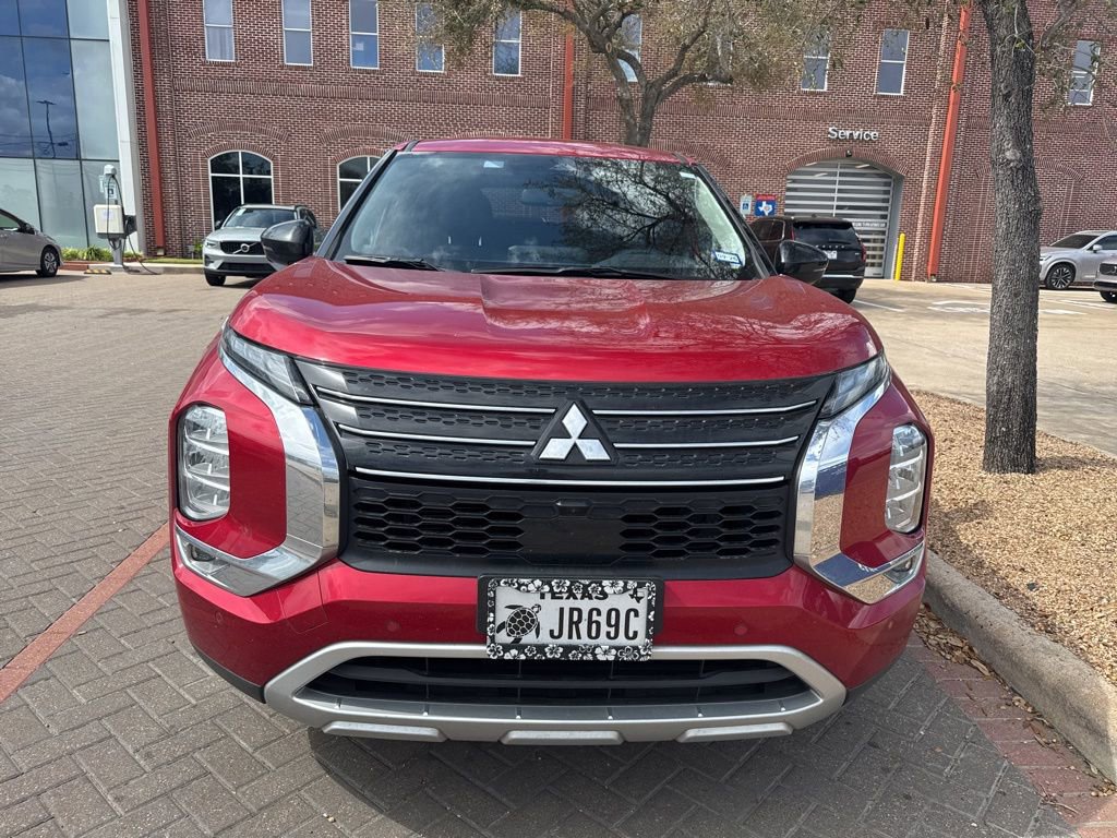 Used 2024 Mitsubishi Outlander SE