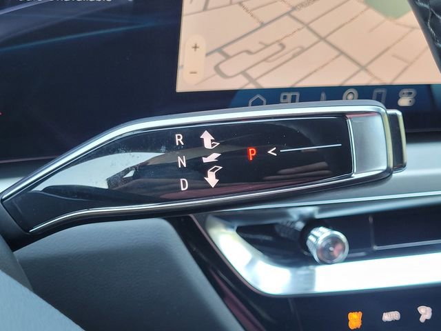 New 2026 Cadillac Lyriq Signature Sport w/ LPO, Floor Liner Package image 17