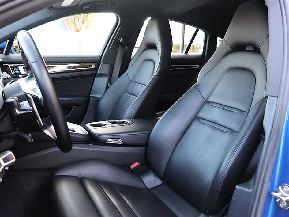 Used 2017 Porsche Panamera 4 image 66