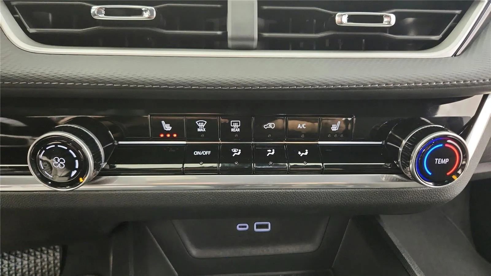 New 2026 Chevrolet Equinox LT image 34